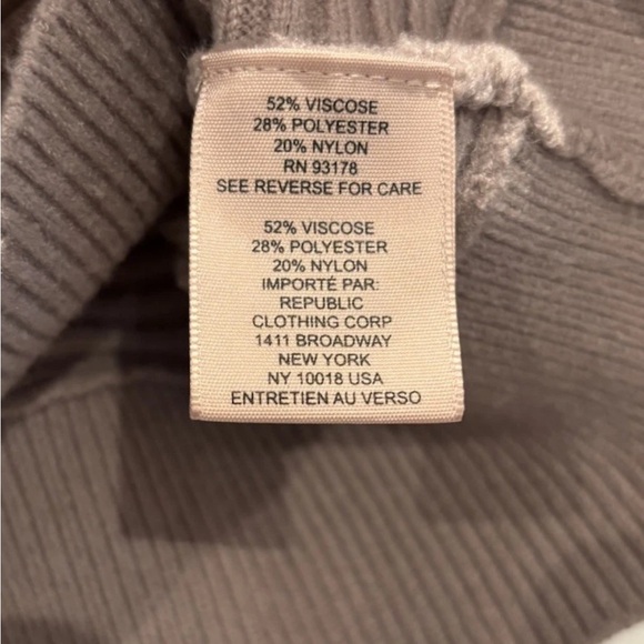 Philosophy Tan Long Sleeve Round Neck Ribbed Knit Sweater Tan Women's Medium - Picture 4 of 4